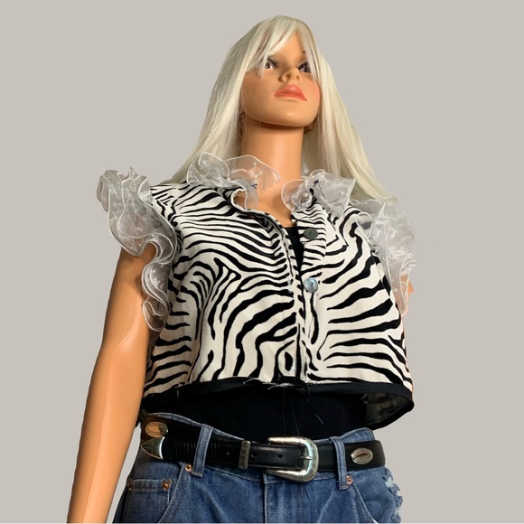Zebra Print Ruffle Sleeve Blouse - Picture 13 of 16